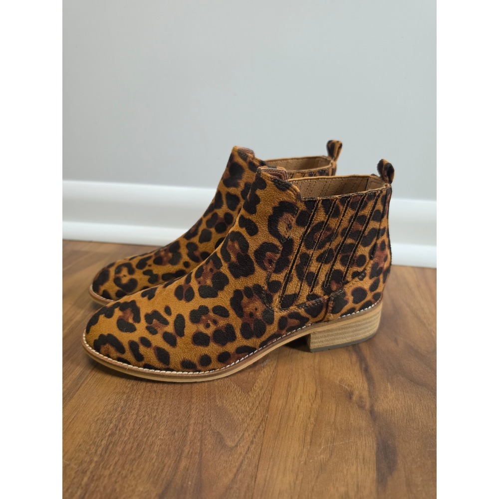 Excellent A Rider Girl Cassie Suede Booties 7.5 Leopard Camel Ankle Boots